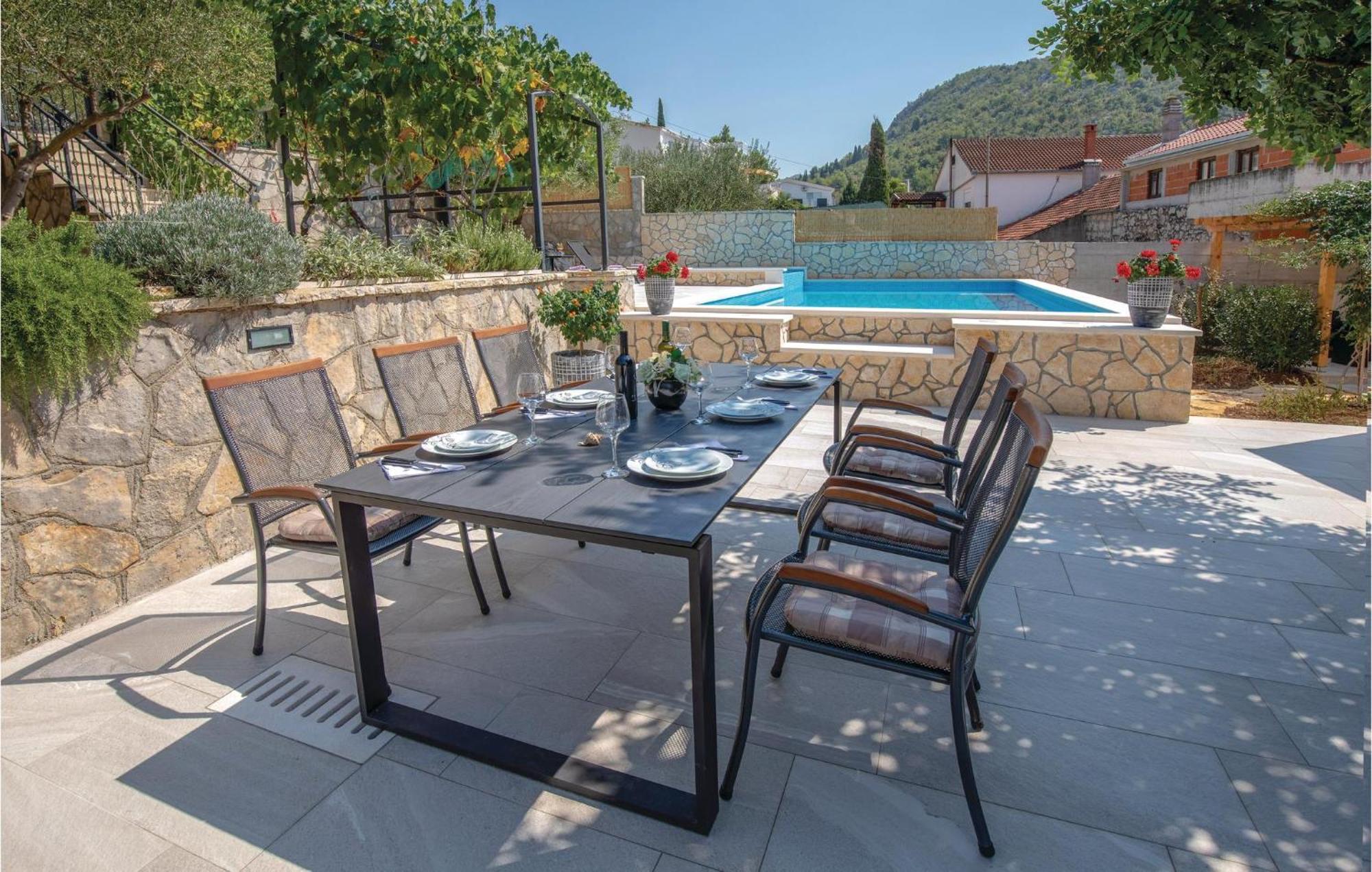 Nice Apartment In Blace With Wifi Екстер'єр фото