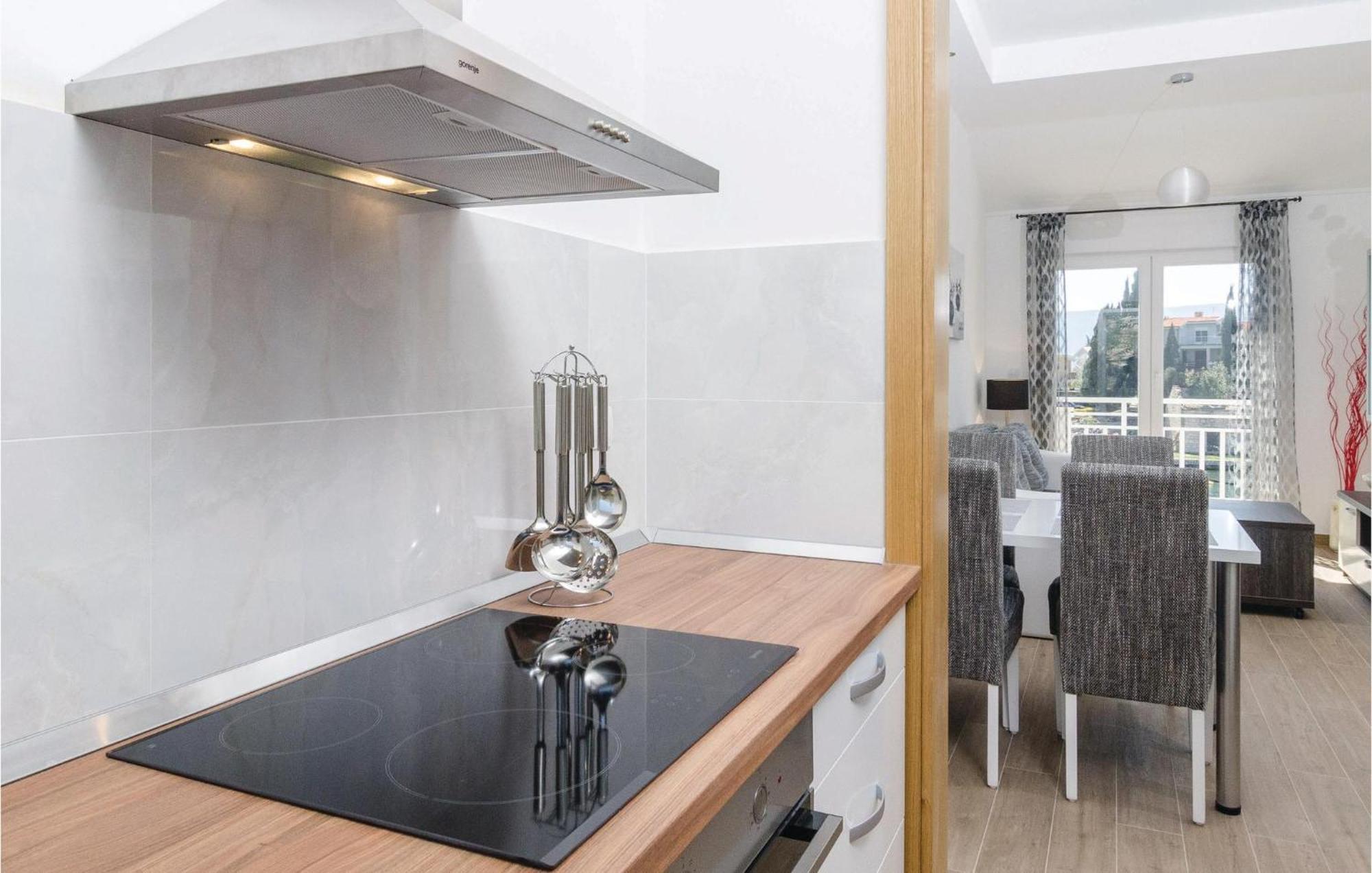 Nice Apartment In Blace With Wifi Екстер'єр фото